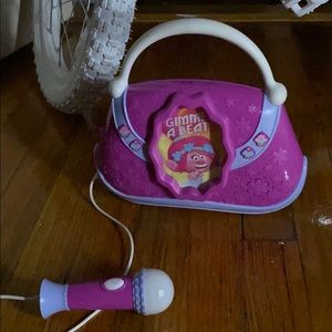 TROLLS KAROKE SING ALONG